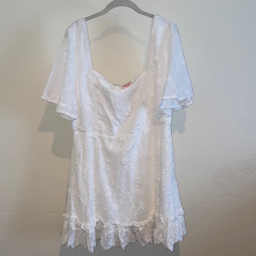 WHITE EMBROIDERED DRESS